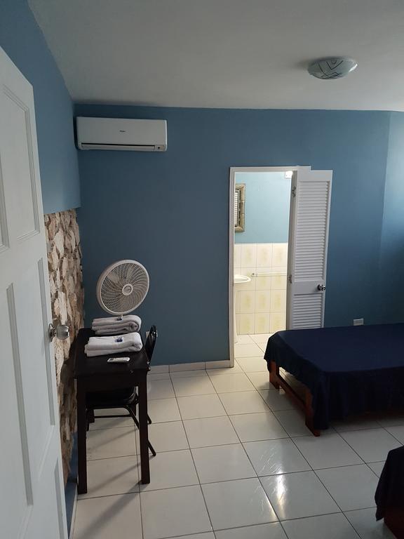 Trinity Lodge - Extended Stay Port-au-Prince Eksteriør billede